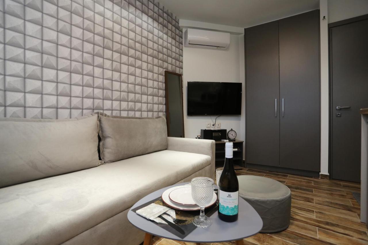 La Larissa Luxury Apartments Dafne Екстер'єр фото